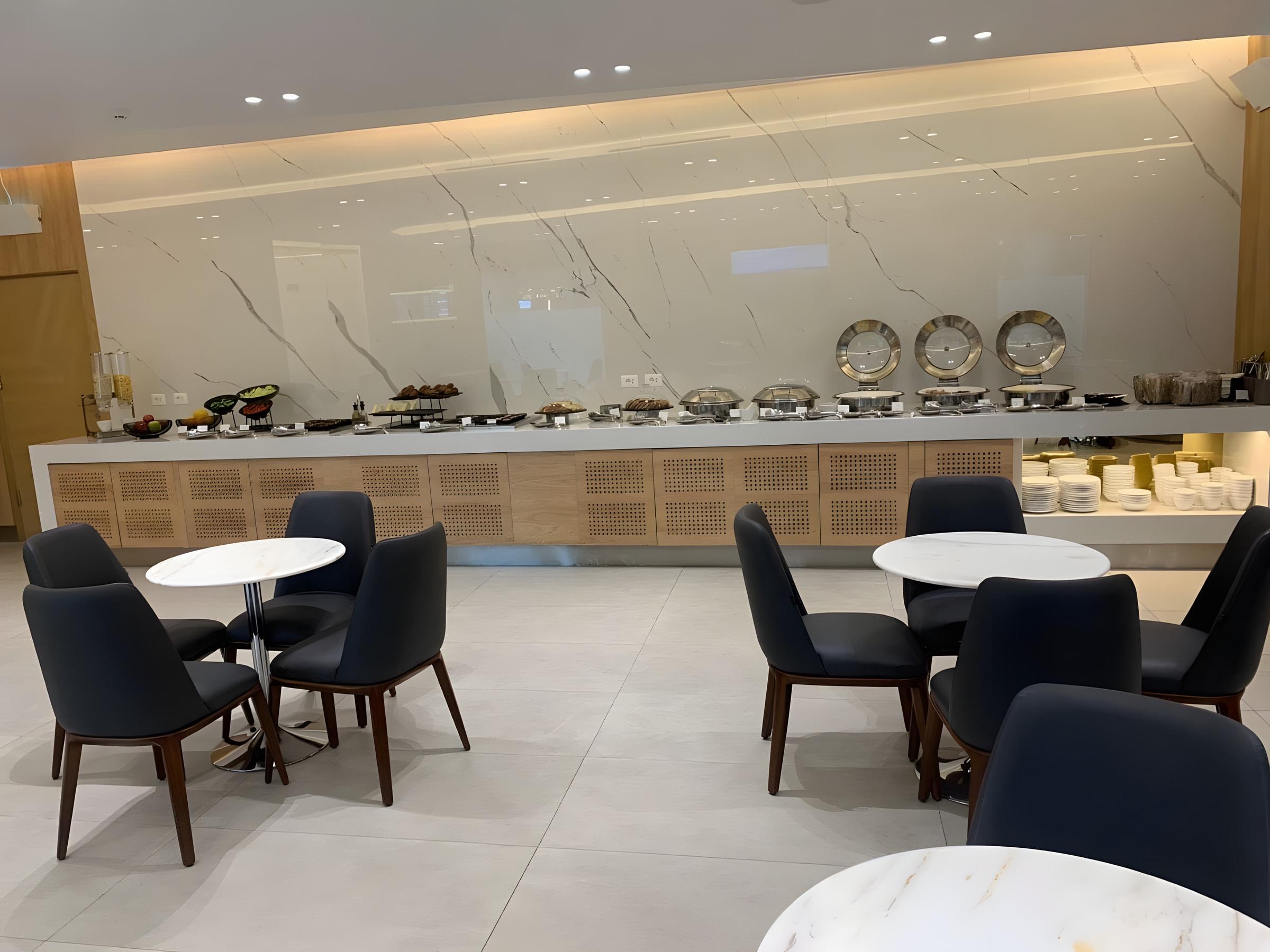 Ahlein Emerald Lounge, Cairo International Airport · Terminal 2 (view 6)