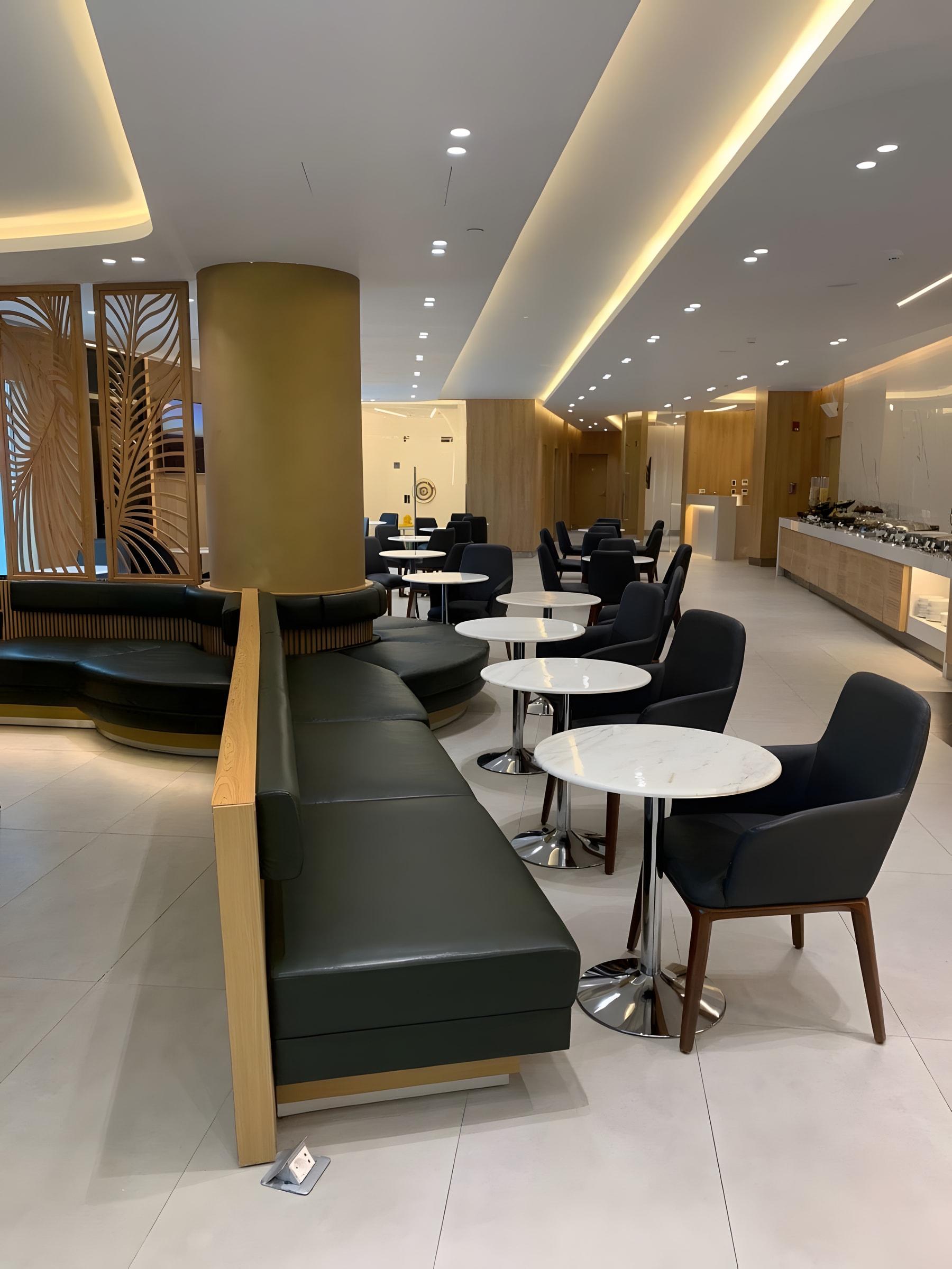 Ahlein Emerald Lounge, Cairo International Airport · Terminal 2 (view 9)